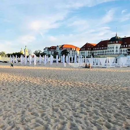 Seaview Apartament Z Balkonem I Widokiem Na Morze - Praia Lägenhet *